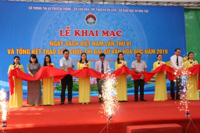 Khai mạc Ngày sách Việt Nam lần thứ 6 tại Hà Tĩnh ảnh 1