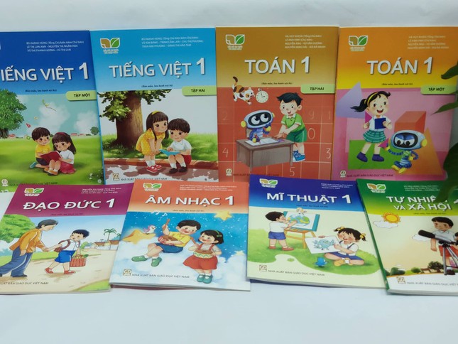 SGK lớp 1 mới sẽ tăng giá 'phi mã'? ảnh 1