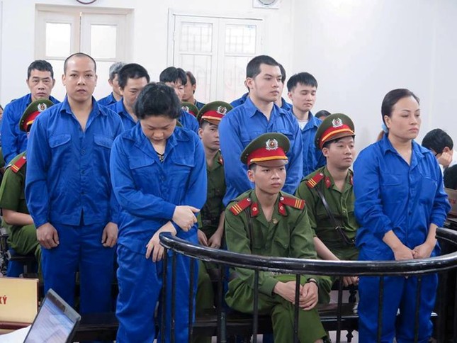 Tử tù vượt ngục hầu tòa trong vụ giấu 490 bánh heroin ảnh 1