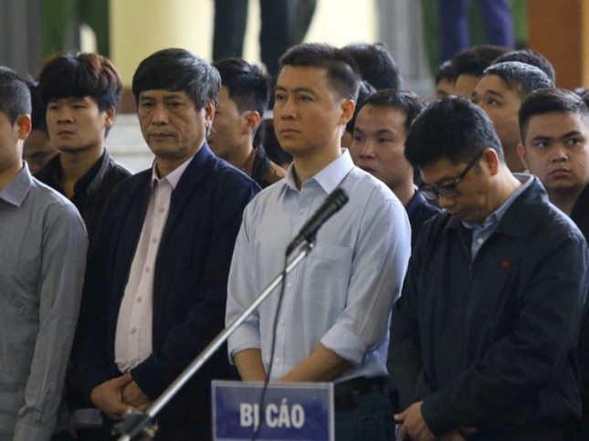 Cựu tướng Phan Văn Vĩnh nhập viện trước ngày tuyên án ảnh 1