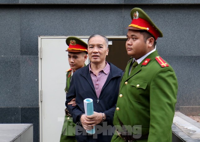 Kiểm sát viên: 'Ông Nguyễn Bắc Son phải là tấm gương đạo đức nhưng lại tha hóa' ảnh 2