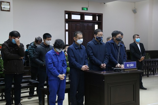 Những trò 'lừa như thật' của nhóm giả mạo tướng tá tình báo ảnh 1