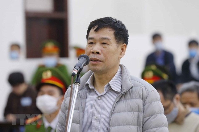 Vụ Ethanol Phú Thọ: 'Làm sai ý cấp trên đồng nghĩa xin nghỉ việc' ảnh 1