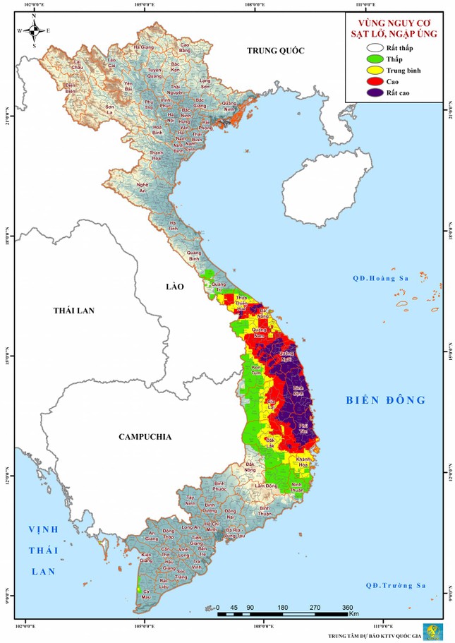 Bão giật cấp 12 đổ bộ Quảng Ngãi - Phú Yên, 48 người trên 4 tàu vận tải trôi neo ảnh 3