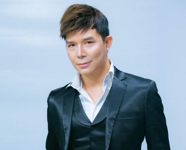 Thiệt hại hơn 5 triệu USD vì đại dịch, Nathan Lee rao bán toà nhà tại Pháp ảnh 4