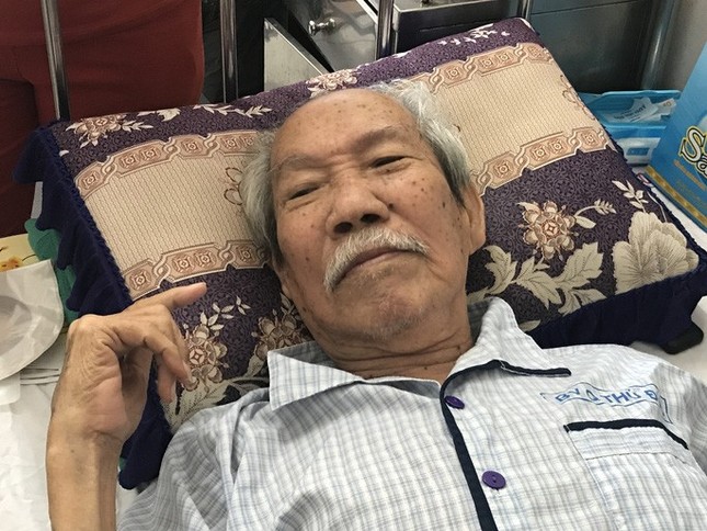 Soạn giả vở cải lương nổi tiếng 'Xin một lần yêu nhau' qua đời vì ung thư ảnh 1