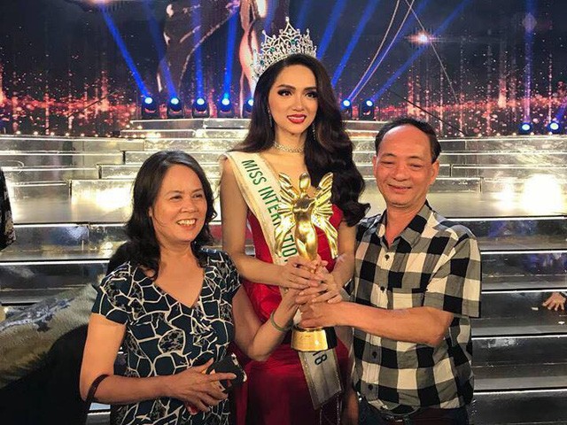 Hương Giang ân hận vì từng ăn cắp tiền, làm tổn thương bố ảnh 4