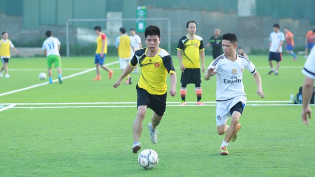 Đội bóng Tiền Phong vào tứ kết Cup Trung Thành 2017 ảnh 9