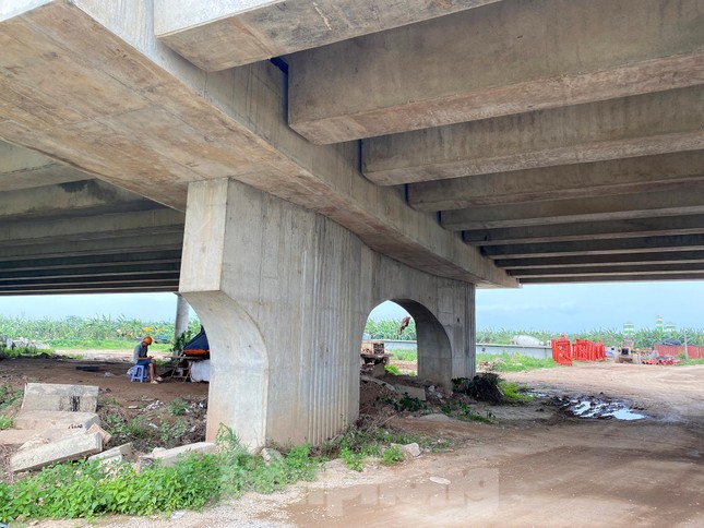 Toàn cảnh công trường xây dựng cầu vượt sông gần 2.000 tỷ đồng ở Bắc Ninh ảnh 10