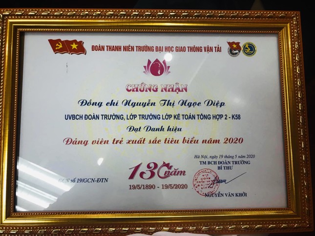 Nữ sinh là Đảng viên trẻ xuất sắc tiêu biểu của trường Giao thông ảnh 2