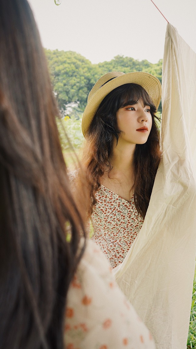 Hot Girl trường Đại học Lao động Xã hội nổi bật với vẻ đẹp lạ ảnh 5