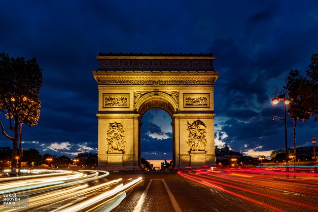Thành phố Paris về đêm mùa COVID-19 qua góc máy của du học sinh Việt Nam ảnh 13
