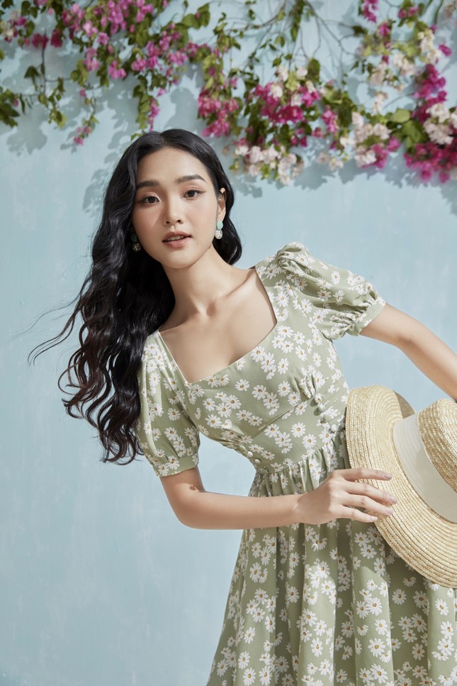 Nữ sinh Trường đại học Kinh tế Quốc dân xinh đẹp có hàng vạn người theo dõi ảnh 16