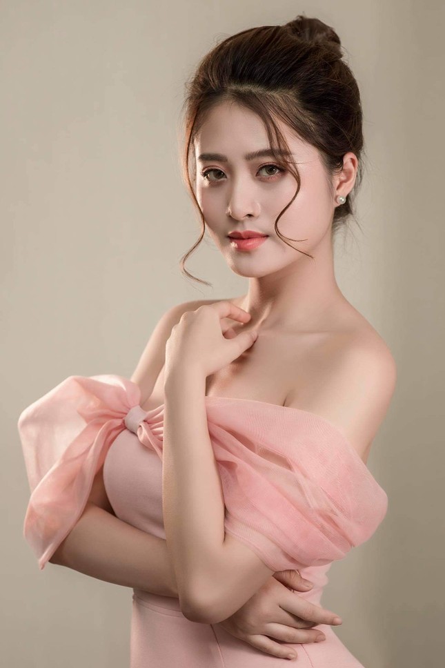 Người mẫu cao trên 1m70 thích đá bóng, đặt mục tiêu bằng giỏi khi ra trường ảnh 11