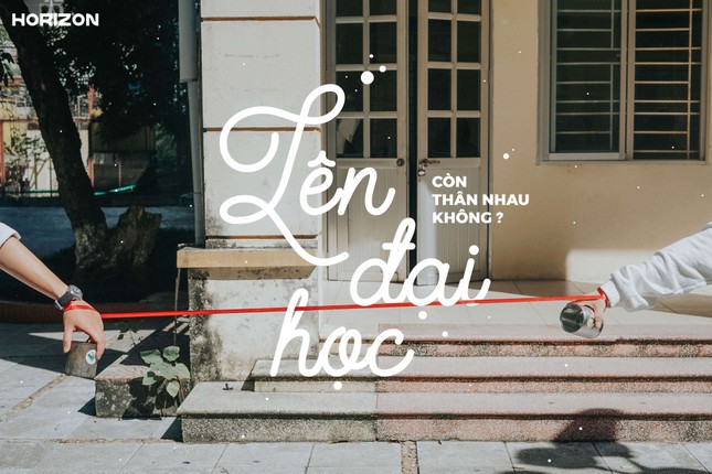 Bộ ảnh “Lên Đại học còn thân nhau không?” - Góc nhìn của sinh viên trường Báo về tình bạn ảnh 1
