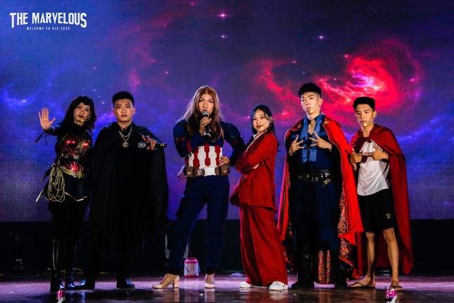 Đêm nhạc hội “The Phenomenon”: Khơi dậy tiềm năng vô hạn của tân sinh viên trường Báo ảnh 8