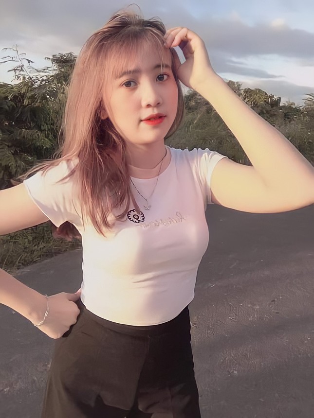 Nữ sinh đa tài với ước mơ làm luật sư ảnh 5