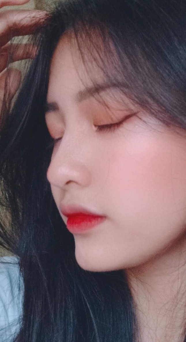 Nữ sinh lớp 10 với niềm đam mê làm mẫu ảnh ảnh 5