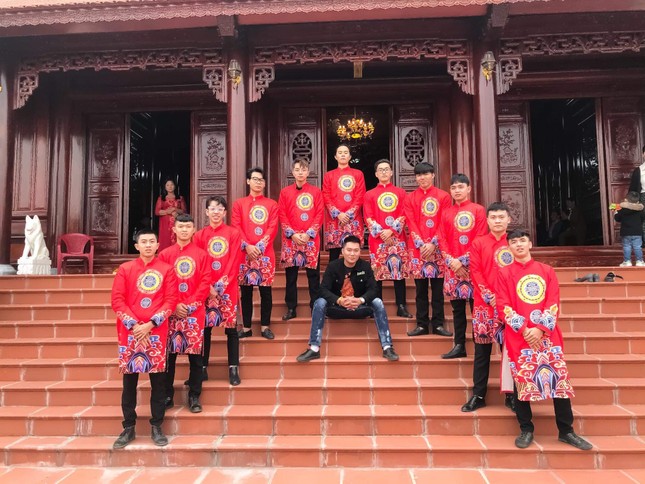 Chàng trai Nam Định cung cấp dịch vụ bê tráp cho ngót nghét nghìn cặp đôi ảnh 5