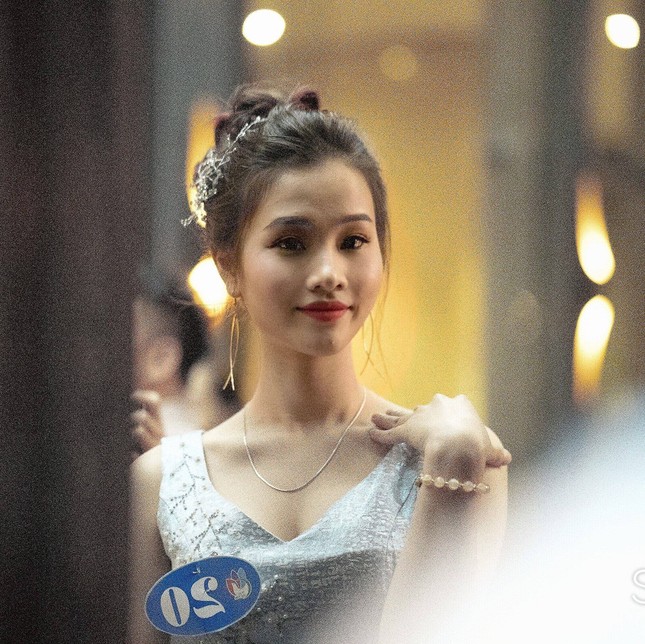 Nữ sinh giỏi xinh của Đại học Vinh có duyên với nước Lào ảnh 12