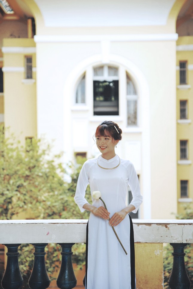Năm mới cận kề, nữ sinh Xuân Tuyền, trường ĐH Văn Lang hóa thân thành cô tiểu thư nhà họ Hứa xinh đẹp ảnh 2