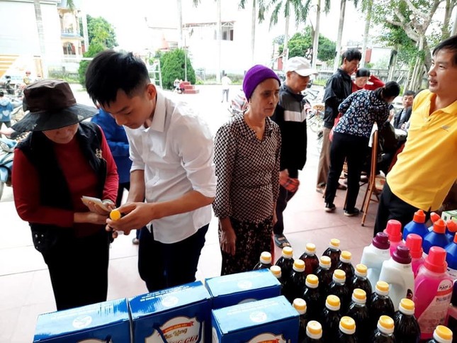 Phó Chủ tịch CLB sinh viên “Nhà doanh nghiệp tương lai” vươn lên từ câu chuyện gia đình ảnh 12