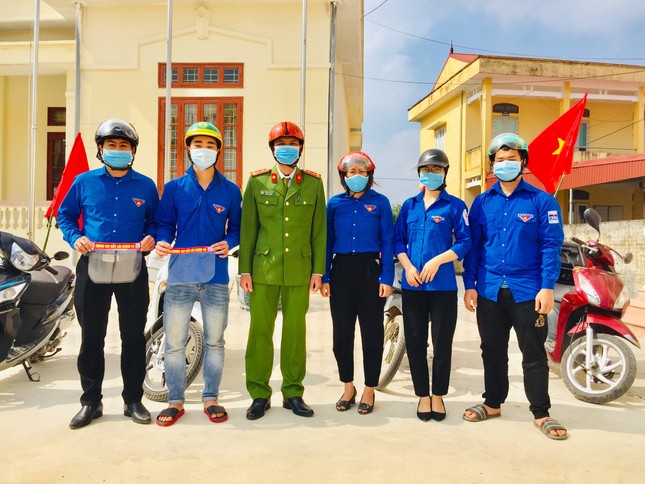 Cô sinh viên trường Y và 24h chiến đấu trong tâm dịch Hải Dương ảnh 8