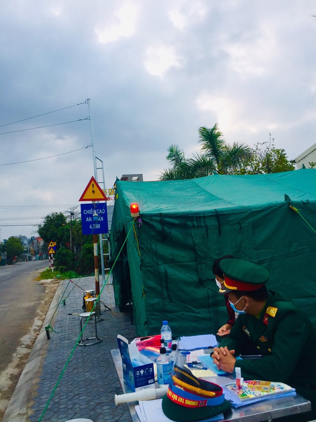 Cô sinh viên trường Y và 24h chiến đấu trong tâm dịch Hải Dương ảnh 6