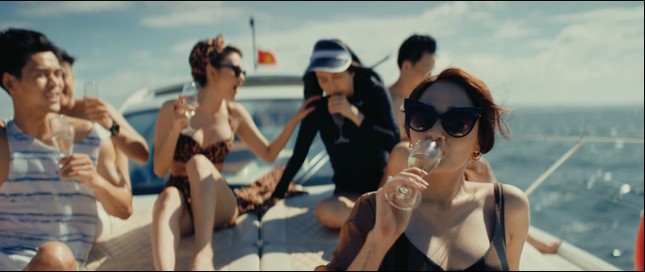 Xem trailer “Bẫy ngọt ngào” mới thấy chưa khi nào Minh Hằng, Bảo Anh nóng bỏng đến thế ảnh 6