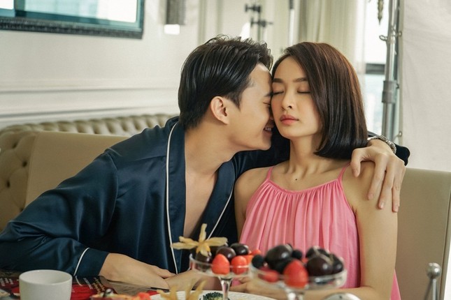 Lần đầu đóng cảnh nóng trong “Gái già lắm chiêu”, Kaity Nguyễn táo bạo đến mức khiến khán giả đỏ mặt ảnh 4