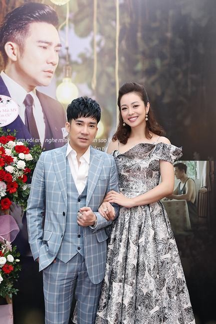 Quang Hà lái xe siêu sang 24 tỷ đồng, sánh đôi cùng Jennifer Phạm đến họp báo ảnh 9