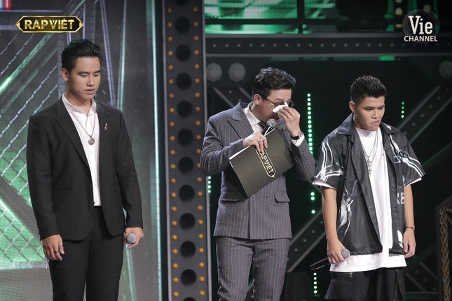 “Màn chuyển nhượng lịch sử” khiến fan vỡ òa cảm xúc trong “Rap Việt“ ảnh 9