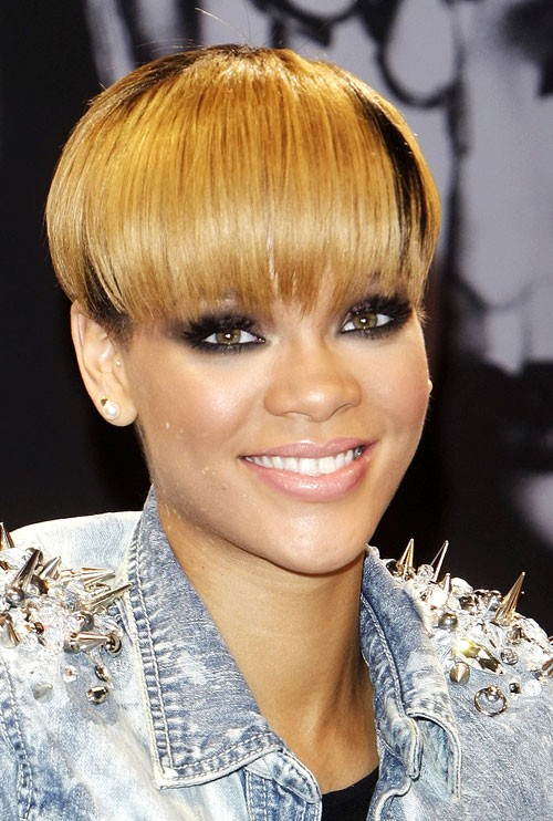 Những kiểu tóc ấn tượng của Rihanna ảnh 10