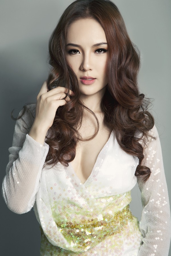 Mỹ nhân Việt 'xuống tóc' đầy cá tính ảnh 10