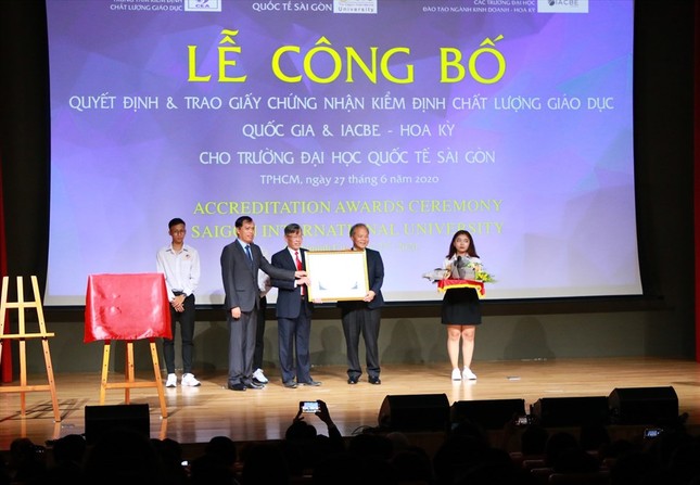 Trường đại học đua nhau kiểm định nước ngoài ảnh 2