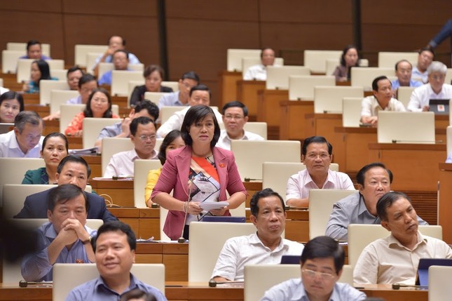 Bộ trưởng Văn hóa: Mê tín dị đoan do thói quen, trình độ dân trí ảnh 1