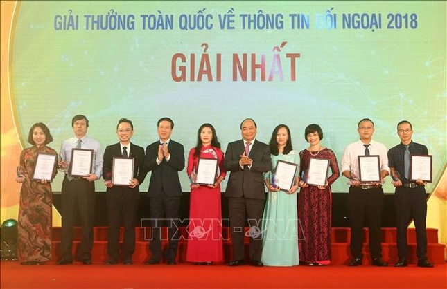 Thủ tướng: Phải đổi mới tư duy trong công tác thông tin đối ngoại ảnh 2