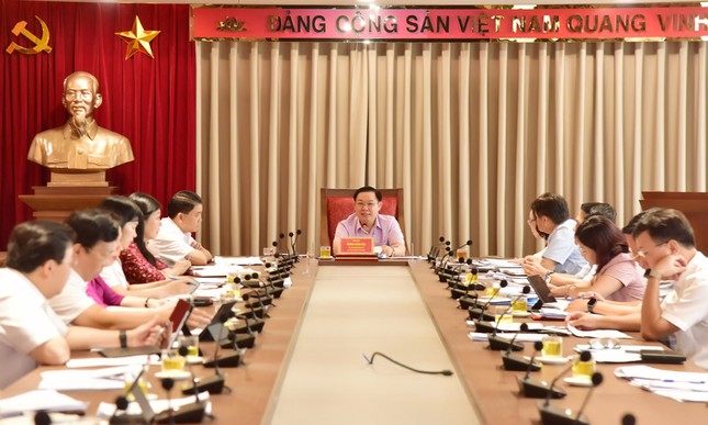 Bí thư Hà Nội chỉ đạo đẩy mạnh sắp xếp bộ máy, tinh giản biên chế ảnh 1