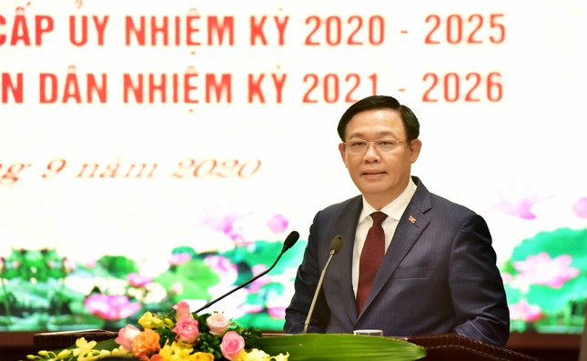 Hà Nội: Nhiều cán bộ nghỉ hưu sớm, tạo điều kiện sắp xếp người thay thế ảnh 1