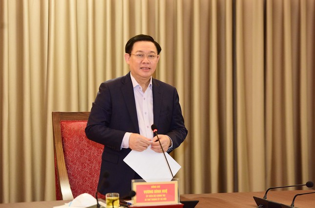 Bí thư Vương Đình Huệ: Nhân sự đại hội Đảng bộ Hà Nội được xem xét thấu đáo ảnh 1