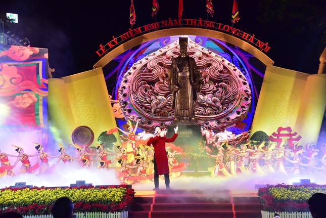 Bí thư Vương Đình Huệ: Thăng Long - Hà Nội bừng sáng, vươn mình với vị thế mới ảnh 4