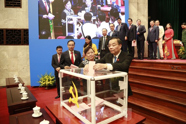 Bầu Ban chấp hành Đảng bộ thành phố Hà Nội khóa XVII ảnh 4