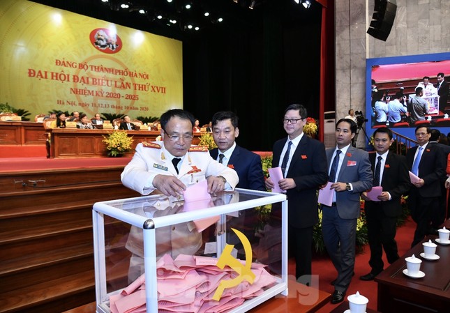 Bầu Ban chấp hành Đảng bộ thành phố Hà Nội khóa XVII ảnh 6