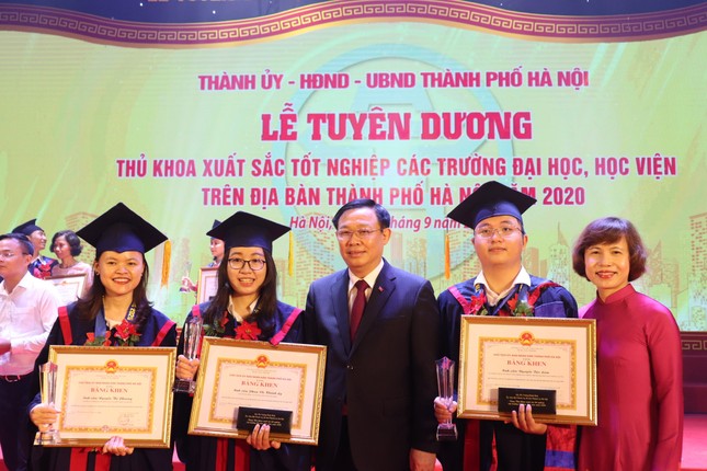 Bí thư Hà Nội: Phải làm tốt từ những việc nhỏ người dân mới tin tưởng ảnh 6