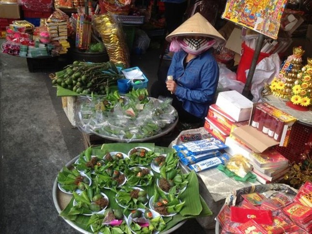 Thị trường rằm tháng 7: Đắt đồ chay, đìu hiu đồ mã ở TPHCM ảnh 12