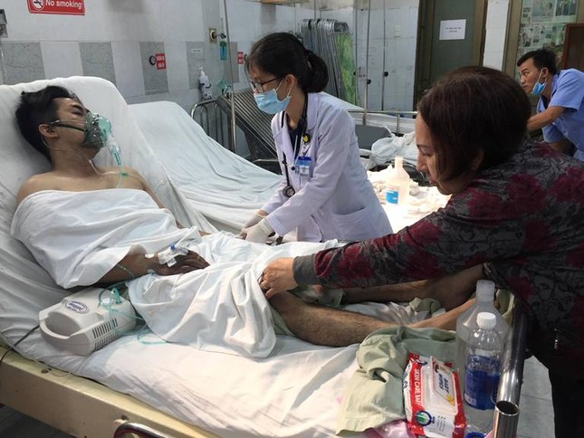 Hàng chục nạn nhân vụ cháy chung cư vẫn đang điều trị tại bệnh viện ảnh 5
