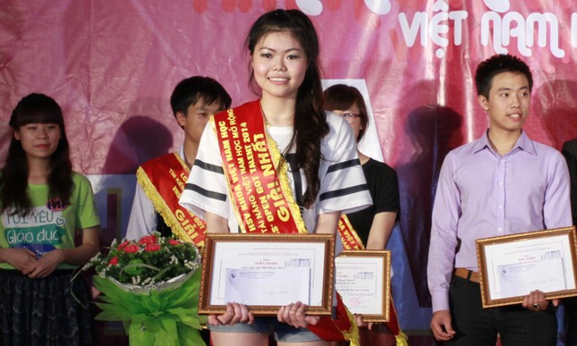 Nam nữ sinh viên sư phạm trình diễn tài năng ảnh 11