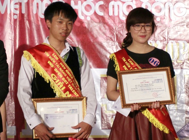 Nam nữ sinh viên sư phạm trình diễn tài năng ảnh 12