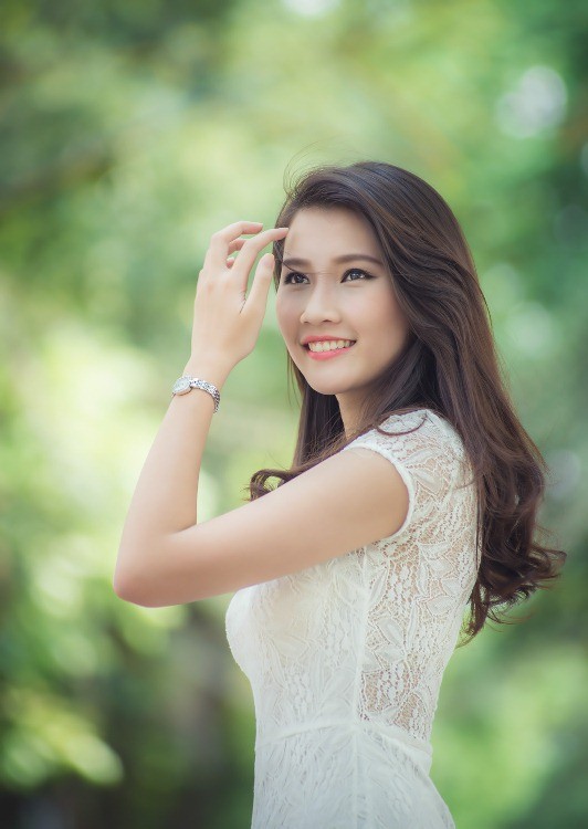 Ngắm nét xinh đẹp nữ giám khảo ‘Gala Poly Club’ ảnh 6