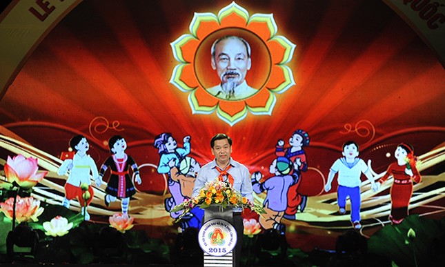 Toàn cảnh Lễ Tuyên dương Cháu ngoan Bác Hồ toàn quốc 2015 ảnh 6